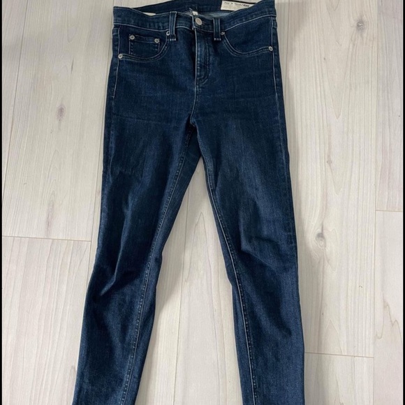 Rag & Bone High Rise Capri - Picture 3 of 5